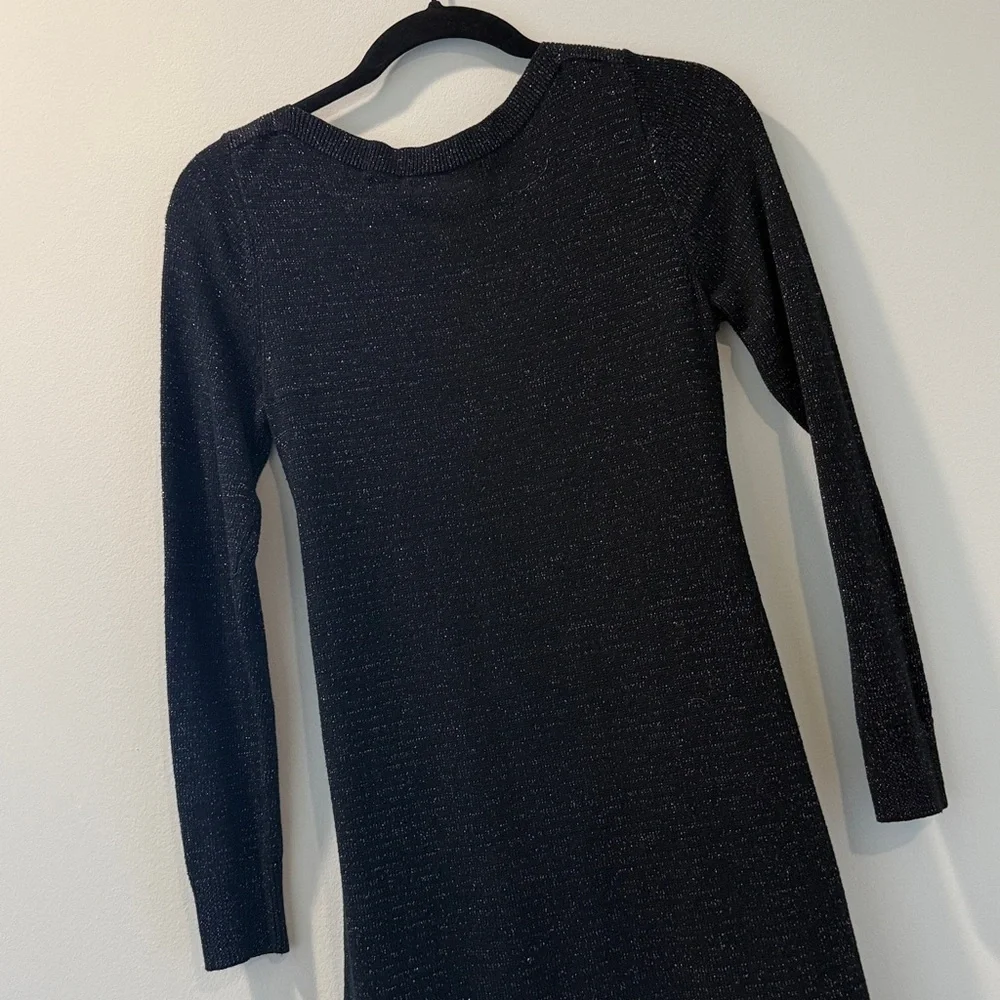 Banana Republic Black Knit Sweater - Picture 4 of 4